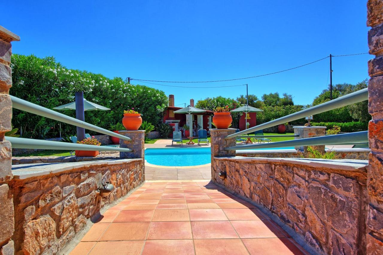 Villa Antina By Posarellivillas Litsardha Bagian luar foto